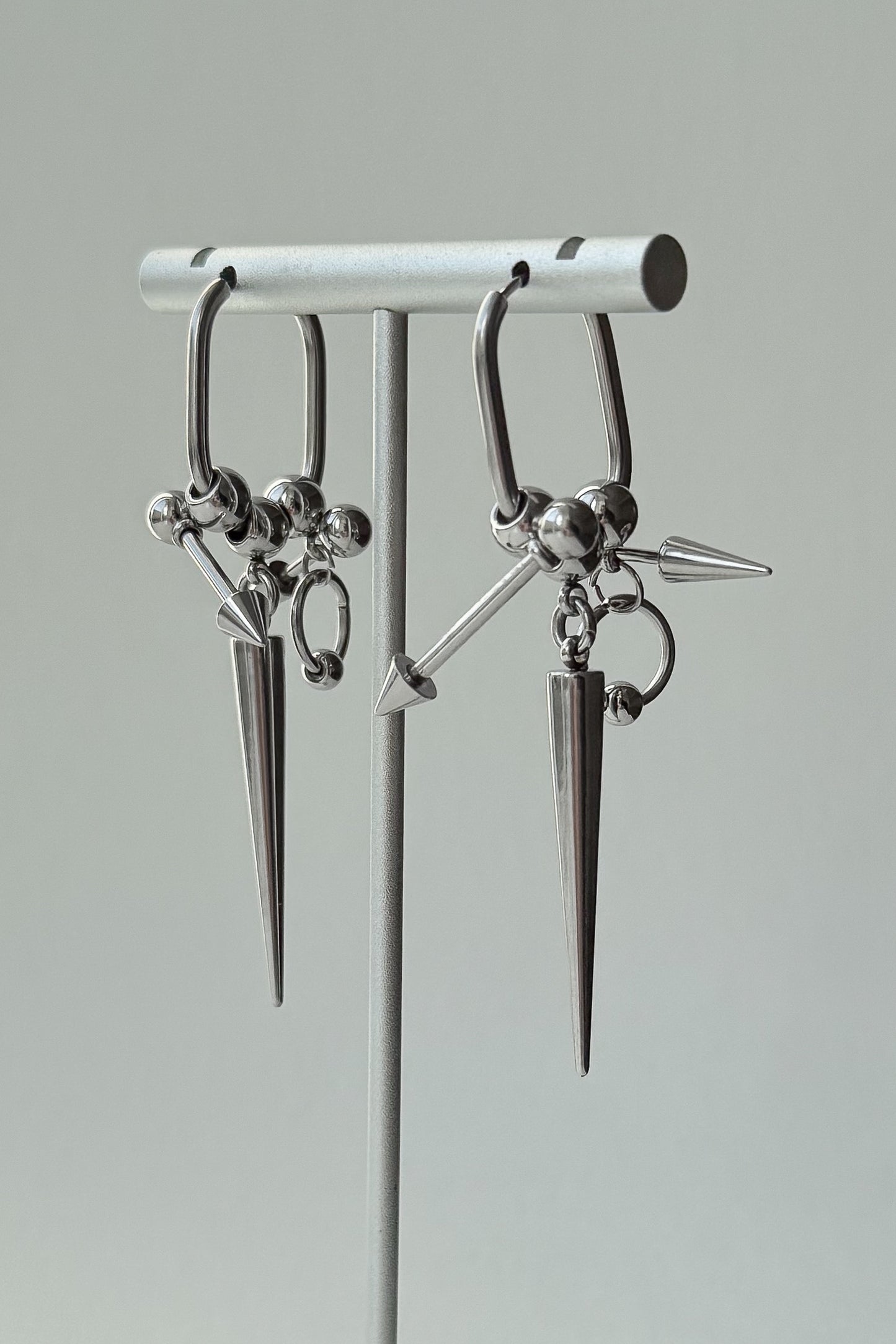 Spiked Oval Hoops