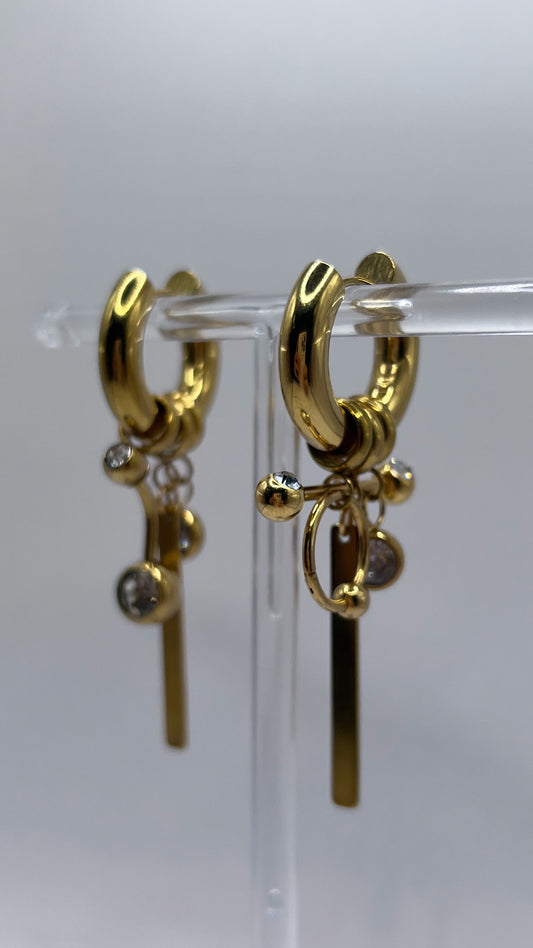 (Pre-Order) Chunky Piercing Earrings Gold