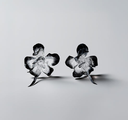 Black Flower Earrings - KYNNINGARVERÐ