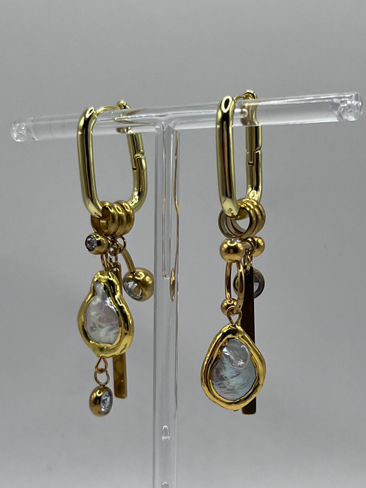 Gold Freshwater Pearl Earrings